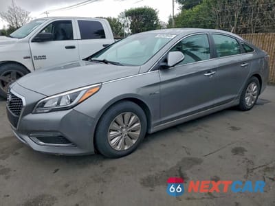2017 HYUNDAI SONATA HYBRID KMHE24L18HA059469 - główne zdjęcie licytacji z USA - miniatura