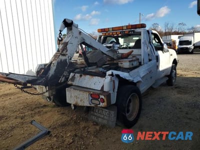 Trzecie zdjęcie samochodu z tyłu: 2003 FORD F450 SUPER DUTY VIN:1FDXF46P83EC29506 - miniatura