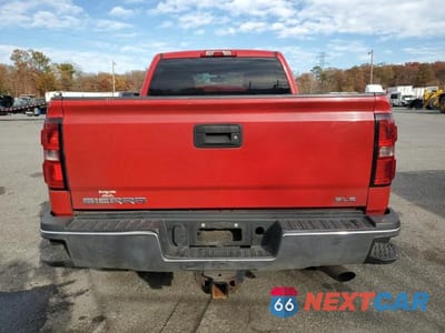 Zdjęcie 6 z 12 samochodu: 2015 GMC SIERRA K2500 SLE VIN:1GT22YEG1FZ127142 - miniatura