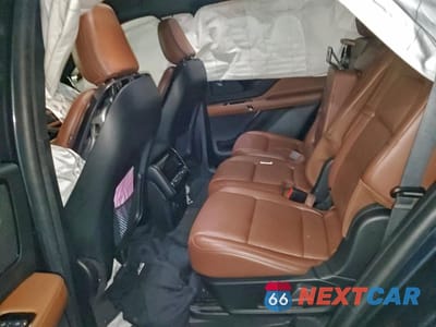 Zdjęcie 10 z 14 samochodu: 2023 LINCOLN AVIATOR RESERVE VIN:5LM5J7WCXPGL05075 - miniatura