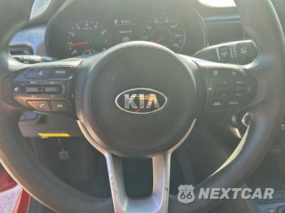 Zdjęcie 13 z 15 samochodu: 2021 KIA RIO LX VIN:3KPA24ADXME386124 - miniatura