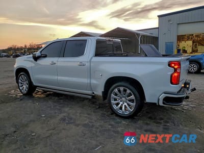 Drugie zdjęcie samochodu z przodu: 2021 CHEVROLET SILVERADO K1500 HIGH COUNTRY VIN:1GCUYHEL1MZ377773 - miniatura