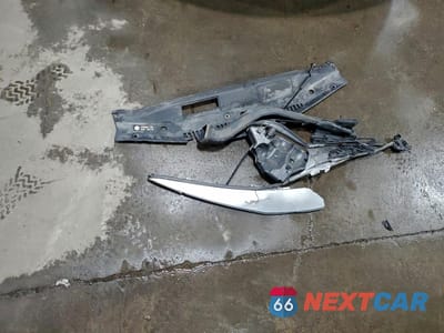 Zdjęcie 12 z 14 samochodu: 2022 TOYOTA CAMRY HYBRID VIN:4T1C31AKXNU571047 - miniatura