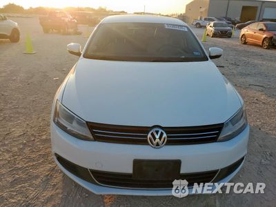 Piąte zdjęcie samochodu w środku: 2013 VOLKSWAGEN JETTA SE VIN:3VWDX7AJ3DM389407 - miniatura