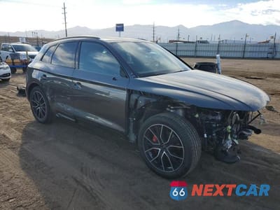 Czwarte zdjęcie samochodu z boku: 2025 AUDI SQ5 PREMIUM PLUS VIN:WA1B4AFY9S2053569 - miniatura