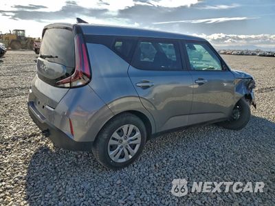 Trzecie zdjęcie samochodu z tyłu: 2025 KIA SOUL LX VIN:KNDJ23AU2S7949609 - miniatura