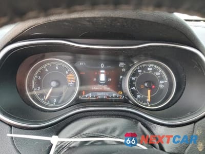 Zdjęcie 9 z 14 samochodu: 2019 JEEP CHEROKEE LIMITED VIN:1C4PJLDB4KD302444 - miniatura