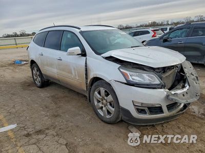 Czwarte zdjęcie samochodu z boku: 2017 CHEVROLET TRAVERSE LT VIN:1GNKRGKD7HJ292931 - miniatura