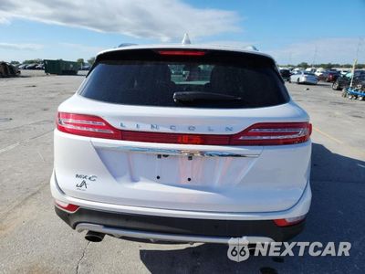 Zdjęcie 6 z 14 samochodu: 2019 LINCOLN MKC VIN:5LMCJ3C98KUL01898 - miniatura
