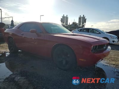 Czwarte zdjęcie samochodu z boku: 2013 DODGE CHALLENGER SXT VIN:2C3CDYAGXDH662895 - miniatura