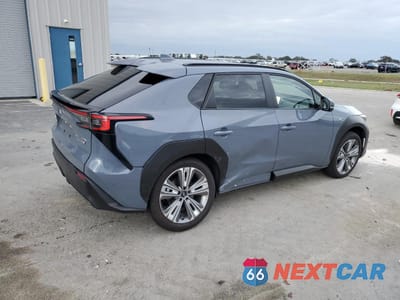 Trzecie zdjęcie samochodu z tyłu: 2025 SUBARU SOLTERRA PREMIUM VIN:JTMABABA6SA105486 - miniatura