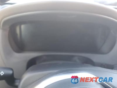 Zdjęcie 9 z 12 samochodu: 2020 JAGUAR F-PACE PRESTIGE VIN:SADCK2FX2LA645940 - miniatura