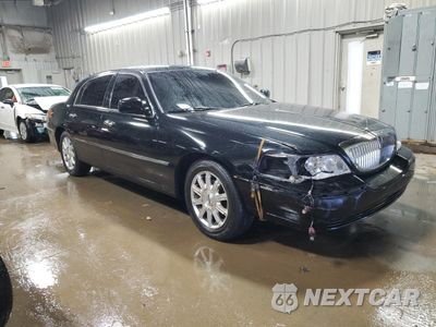 Czwarte zdjęcie samochodu z boku: 2010 LINCOLN TOWN CAR SIGNATURE LIMITED VIN:2LNBL8CV5AX750787 - miniatura
