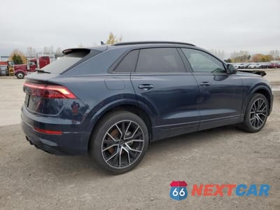 Trzecie zdjęcie samochodu z tyłu: 2025 AUDI Q8 PROGRESSIV VIN:WA1DVBF13SD009585 - miniatura
