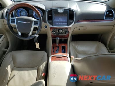 Zdjęcie 8 z 13 samochodu: 2011 CHRYSLER 300C VIN:2C3CA6CT3BH549830 - miniatura