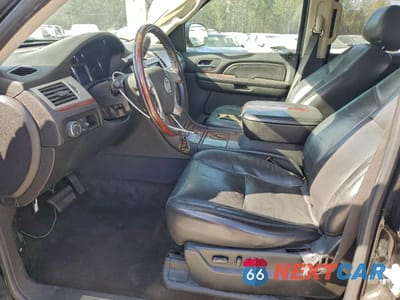 Zdjęcie 7 z 15 samochodu: 2007 CADILLAC ESCALADE LUXURY VIN:1GYFK63877R388286 - miniatura