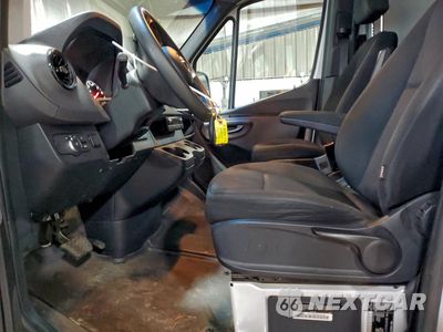 Zdjęcie 7 z 16 samochodu: 2019 MERCEDES-BENZ SPRINTER 2500/3500 VIN:WD3PF0ED5KT004033 - miniatura