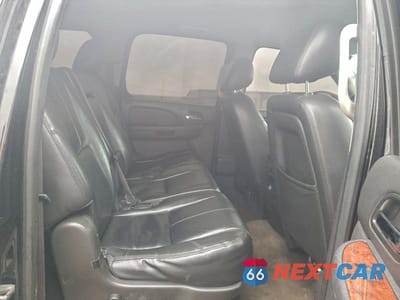 Zdjęcie 11 z 13 samochodu: 2014 CHEVROLET SUBURBAN K1500 LT VIN:1GNSKJE76ER210739 - miniatura