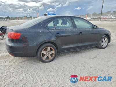 Trzecie zdjęcie samochodu z tyłu: 2011 VOLKSWAGEN JETTA TDI VIN:3VWLL7AJ0BM033033 - miniatura