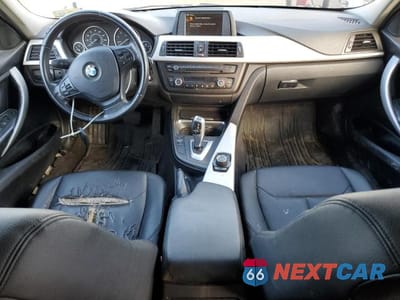Zdjęcie 8 z 13 samochodu: 2013 BMW 320 I XDRIVE VIN:WBA3C3C55DF979561 - miniatura