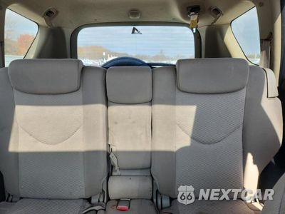 Zdjęcie 10 z 13 samochodu: 2007 TOYOTA RAV4 VIN:JTMBK31V775030334 - miniatura