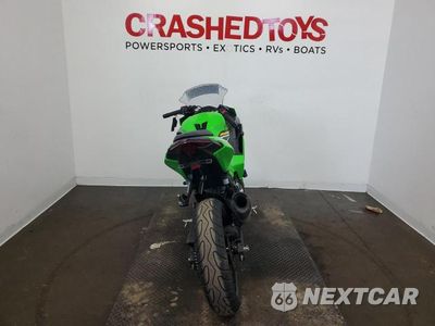 Czwarte zdjęcie samochodu z boku: 2025 KAWASAKI EX500 A VIN:ML5EXGJ10SDA55039 - miniatura