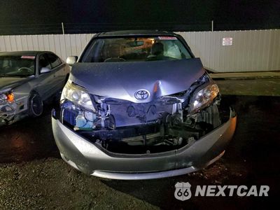 Piąte zdjęcie samochodu w środku: 2017 TOYOTA SIENNA LE VIN:5TDKZ3DC6HS860594 - miniatura