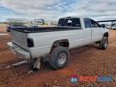 Trzecie zdjęcie samochodu z tyłu: 2000 DODGE RAM 2500 VIN:3B7KF2366YG136028 - miniatura