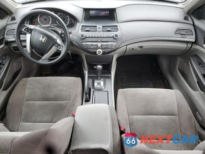 Zdjęcie 8 z 12 samochodu: 2009 HONDA ACCORD LXP VIN:1HGCP26429A105775 - miniatura