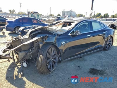 2015 TESLA MODEL S 90D 5YJSA1V29FF098381 - główne zdjęcie licytacji z USA - miniatura