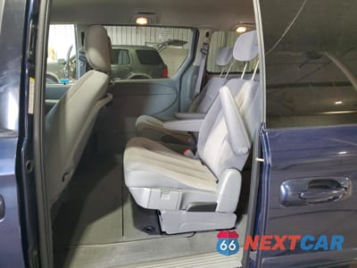 Zdjęcie 11 z 13 samochodu: 2005 DODGE GRAND CARAVAN SXT VIN:2D4GP44L35R210341 - miniatura