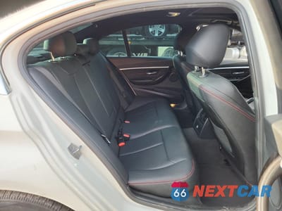 Zdjęcie 10 z 12 samochodu: 2017 BMW 330 XI VIN:WBA8D9G37HNU61431 - miniatura