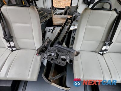 Zdjęcie 13 z 14 samochodu: 2019 FORD E350 SHUTTLE BUS VIN:1FDEE3FS3KDC19043 - miniatura