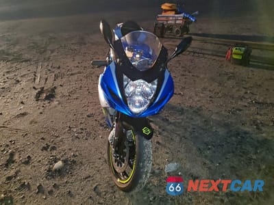 Drugie zdjęcie samochodu z przodu: 2023 SUZUKI GSX-R600 VIN:JS1GN7FA8P7100433 - miniatura