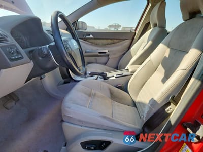 Zdjęcie 7 z 12 samochodu: 2010 VOLVO S40 2.4I VIN:YV1390MS3A2492036 - miniatura