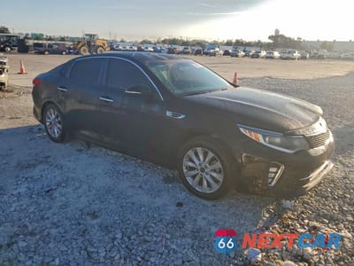 Czwarte zdjęcie samochodu z boku: 2018 KIA OPTIMA LX VIN:5XXGT4L35JG239112 - miniatura