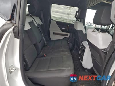 Zdjęcie 11 z 15 samochodu: 2025 GMC HUMMER SUV 2X VIN:1GKT0NDE2SU118177 - miniatura
