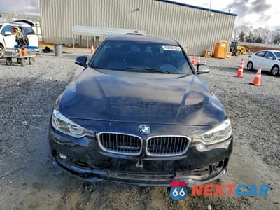 Piąte zdjęcie samochodu w środku: 2018 BMW 330 I VIN:WBA8B9G54JNU96666 - miniatura
