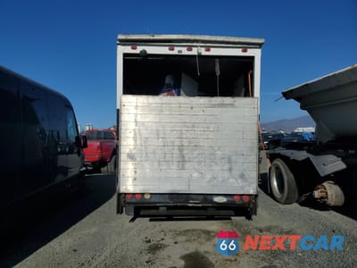 Zdjęcie 11 z 12 samochodu: 2006 ISUZU NPR VIN:JALC4B16167006873 - miniatura