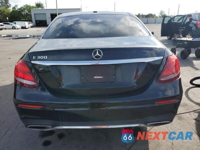 Zdjęcie 6 z 12 samochodu: 2018 MERCEDES-BENZ E 300 VIN:WDDZF4JB3JA389196 - miniatura