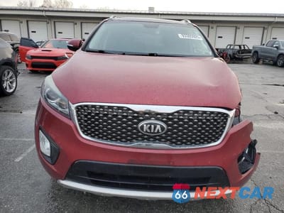 Piąte zdjęcie samochodu w środku: 2018 KIA SORENTO VIN:5XYPKDA52JG408330 - miniatura
