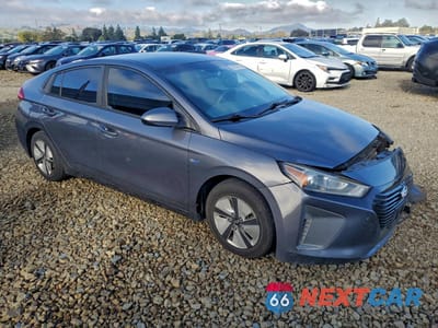 Czwarte zdjęcie samochodu z boku: 2018 HYUNDAI IONIQ BLUE VIN:KMHC65LC3JU068474 - miniatura