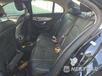 Zdjęcie 6 z 11 samochodu: 2015 MERCEDES-BENZ C 300 4MATIC VIN:55SWF4KB1FU033791 - miniatura