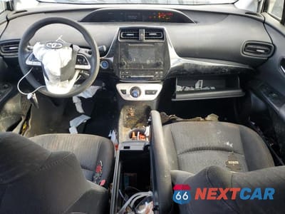 Zdjęcie 8 z 12 samochodu: 2017 TOYOTA PRIUS VIN:JTDKBRFU9H3054215 - miniatura