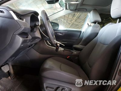 Zdjęcie 7 z 13 samochodu: 2024 TOYOTA RAV4 XLE VIN:2T3W1RFV3RW352545 - miniatura