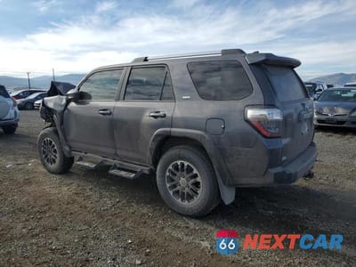 Drugie zdjęcie samochodu z przodu: 2021 TOYOTA 4RUNNER SR5 VIN:JTEMU5JR0M5882002 - miniatura