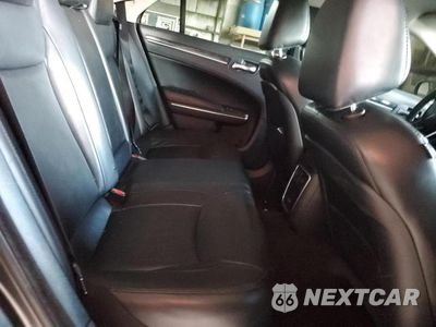 Zdjęcie 10 z 12 samochodu: 2016 CHRYSLER 300 LIMITED VIN:2C3CCAAG7GH219506 - miniatura