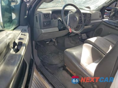 Zdjęcie 8 z 12 samochodu: 2003 FORD F450 SUPER DUTY VIN:1FDXF46P83EC29506 - miniatura