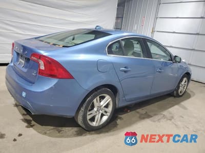 Trzecie zdjęcie samochodu z tyłu: 2014 VOLVO S60 T5 VIN:YV1612FH5E1279280 - miniatura