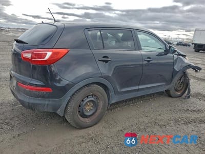 Trzecie zdjęcie samochodu z tyłu: 2011 KIA SPORTAGE LX VIN:KNDPB3A2XB7065054 - miniatura